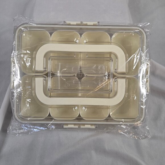 Snack Box Container with Lid & Handle - Picture 6 of 8